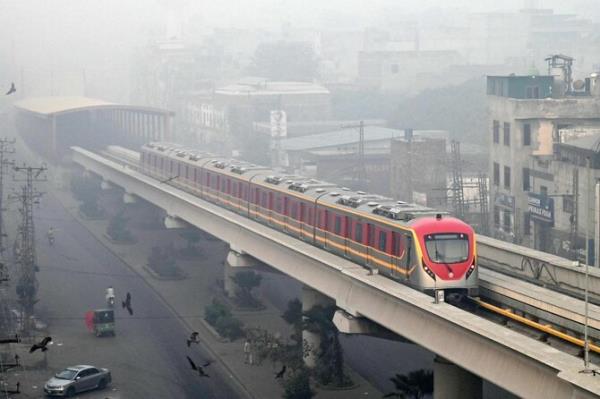 Lahore primary schools shut over record pollution: Pakistan officials