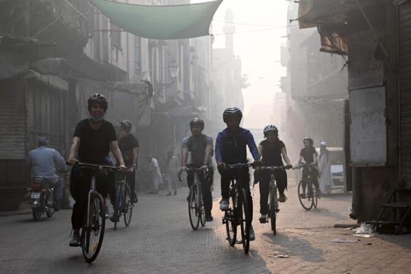 Lahore primary schools shut over record pollution: Pakistan officials